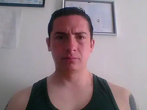 Snapshot of mickseb89 chatting on September 22, 2025, 2:30 pm mickseb89 online show from September 22, 2025, 2:30 pm