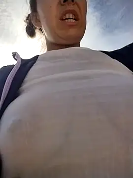 LenaBloomy online show from September 28, 2025, 11:04 am