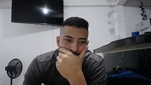 yohacriss online show from October 15, 2025, 5:07 am