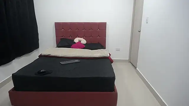 yohacriss online show from November 13, 2025, 12:20 am