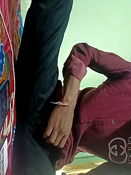 uniquesexyboy5689 online show from October 8, 2025, 7:50 am