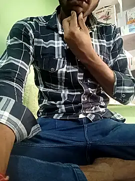 uniquesexyboy5689 online show from October 21, 2025, 7:42 am