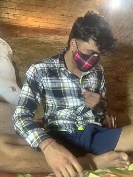 uniquesexyboy5689 online show from February 17, 2026, 5:26 am