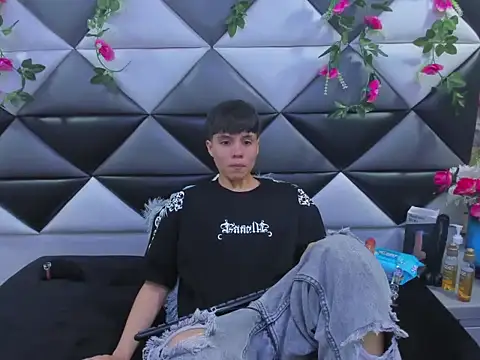 Bruno Cruzz online show from November 6, 2025, 1:50 am