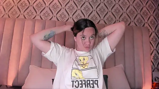 Sky Junne online show from March 20, 2026, 4:45 pm