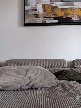 Snapshot of Chffbhf chatting on December 20, 2025, 4:14 pm Chffbhf online show from December 20, 2025, 4:14 pm