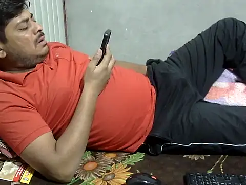 Ajmersingh335512 online show from April 5, 2026, 3:53 pm