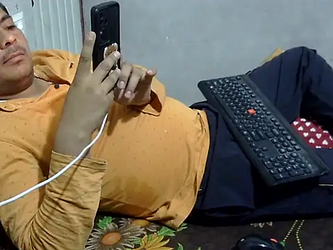 Ajmersingh335512 online show from April 9, 2026, 3:39 pm