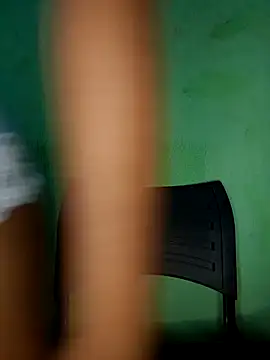 pretinha br online show from September 28, 2025, 8:14 pm