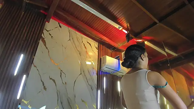 VictoriaDuart online show from March 31, 2026, 8:09 pm