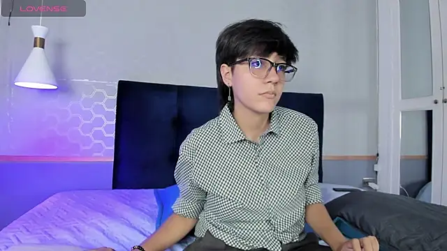 Tsuki Maru online show from September 29, 2025, 7:08 pm