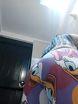 Snapshot of LunaJacobs chatting on October 7, 2025, 3:09 pm LunaJacobs online show from October 7, 2025, 3:09 pm