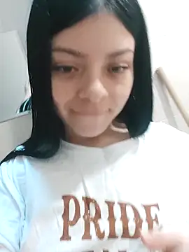 Snapshot of LunaJacobs chatting on October 8, 2025, 7:33 pm LunaJacobs online show from October 8, 2025, 7:33 pm