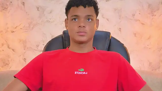 Valentino Thompson online show from October 15, 2025, 7:36 pm