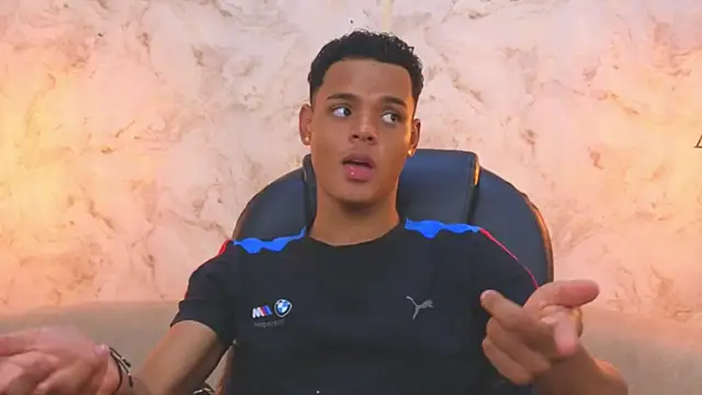 Valentino Thompson online show from November 6, 2025, 7:59 pm