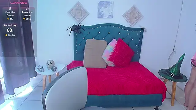 IamBunny f w online show from November 1, 2025, 1:35 pm