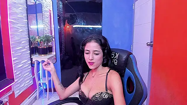 Snapshot of emily_rz1 chatting on October 2, 2025, 3:46 am emily rz1 online show from October 2, 2025, 3:46 am