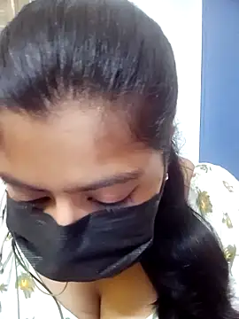 Reshma-Rani online show from October 12, 2025, 7:35 pm