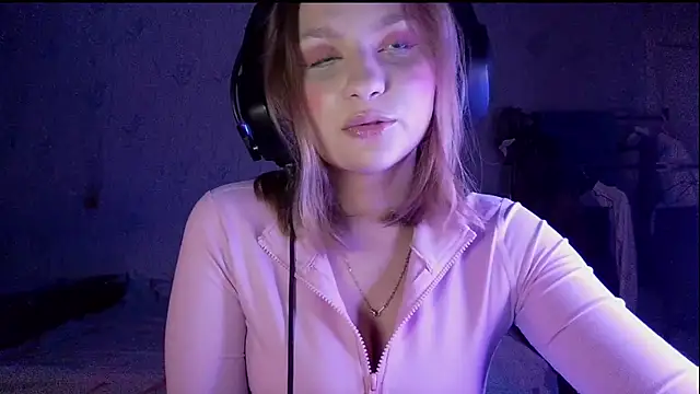 pr In cess  online show from September 17, 2025, 8:32 pm