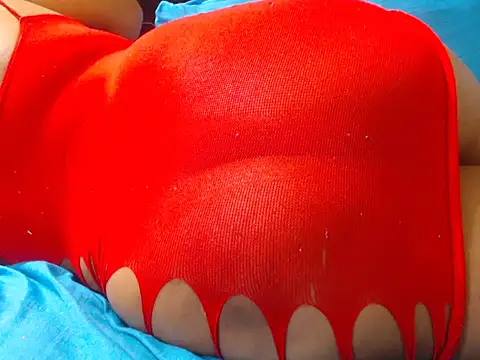 BeverlyQueen14 online show from November 21, 2025, 5:17 am