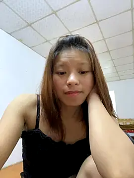 Snapshot of Mai_bb chatting on September 22, 2025, 4:09 pm Mai bb online show from September 22, 2025, 4:09 pm