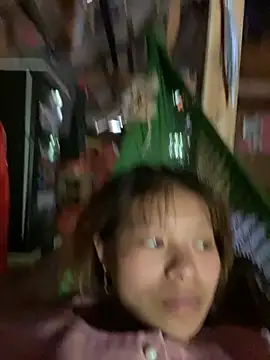 Snapshot of Mai_bb chatting on October 12, 2025, 4:22 am Mai bb online show from October 12, 2025, 4:22 am