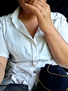 ALIENHR38 online show from April 5, 2026, 5:04 am