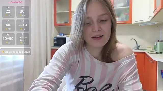 Snapshot of Hot_Lili1 chatting on October 2, 2025, 4:08 am Hot Lili1 online show from October 2, 2025, 4:08 am
