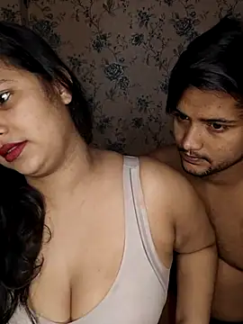 priyaverma00 online show from May 16, 2026, 9:46 pm