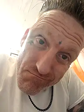 MRTATTWO online show from September 15, 2025, 9:48 pm