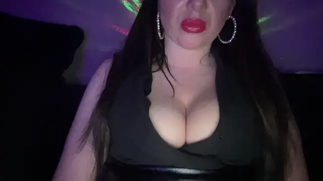 Djelina940 online show from January 11, 2026, 8:47 pm