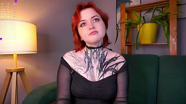 MarnaHarbor online show from October 8, 2025, 1:09 pm