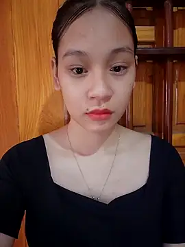 Snapshot of ChiecumBae chatting on September 27, 2025, 12:48 am ChiecumBae online show from September 27, 2025, 12:48 am