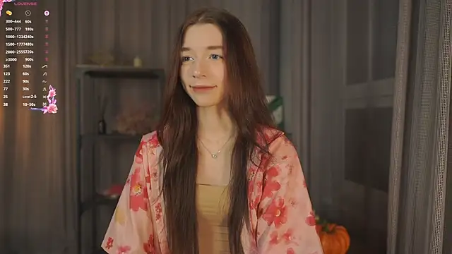 RoxieBolich online show from November 7, 2025, 1:55 pm