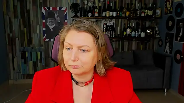 Snapshot of TiffanyBrauny chatting on September 13, 2025, 9:09 am TiffanyBrauny online show from September 13, 2025, 9:09 am