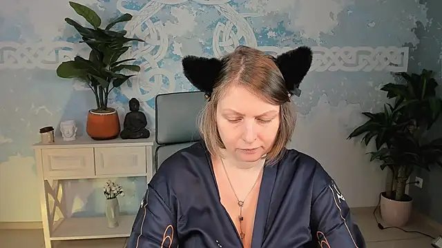 Snapshot of TiffanyBrauny chatting on September 21, 2025, 10:17 am TiffanyBrauny online show from September 21, 2025, 10:17 am