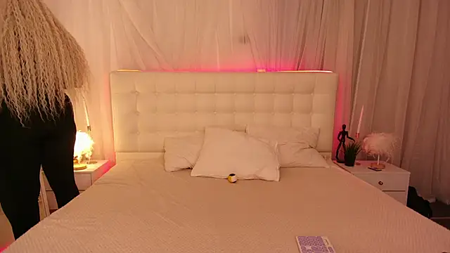 Lilit 1Love online show from October 1, 2025, 4:35 pm