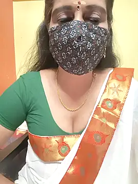 mallu-reshma online show from October 9, 2025, 5:55 pm