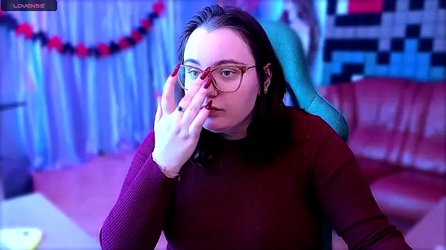 KatrinClark online show from November 5, 2025, 4:40 pm