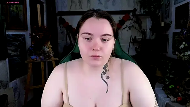 KatrinClark online show from November 9, 2025, 4:27 pm