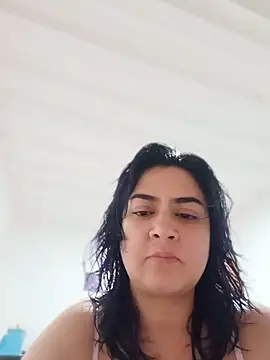 LylaVixxen online show from May 3, 2026, 6:30 am
