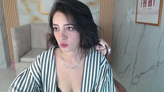 sara lopez s online show from September 10, 2025, 1:11 pm