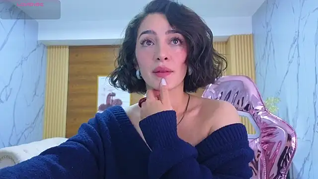 Snapshot of sara_lopez_s chatting on June 25, 2026, 1:37 pm sara lopez s online show from June 25, 2026, 1:37 pm