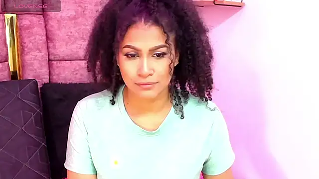 Snapshot of AYSHA_WATSON chatting on October 15, 2025, 1:11 pm AYSHA WATSON online show from October 15, 2025, 1:11 pm