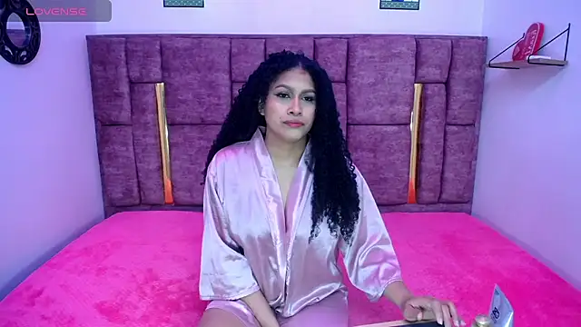 Snapshot of AYSHA_WATSON chatting on October 21, 2025, 1:01 pm AYSHA WATSON online show from October 21, 2025, 1:01 pm