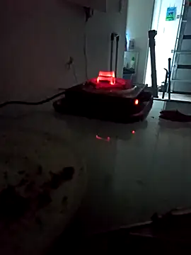 andyycandy online show from February 12, 2026, 7:14 am