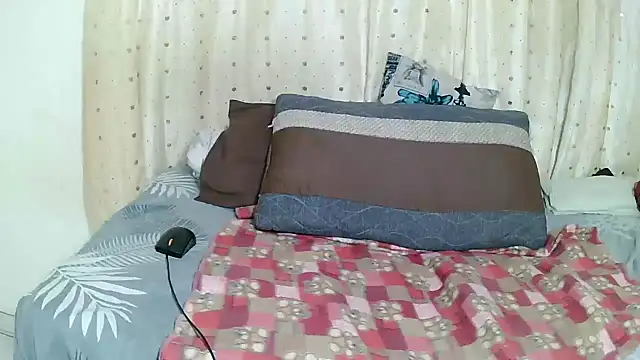 SweetLina7 online show from September 19, 2025, 5:46 pm