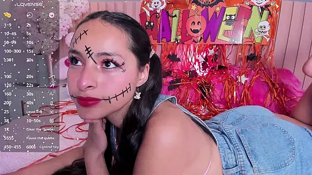 Annie  2 online show from October 10, 2025, 12:48 pm