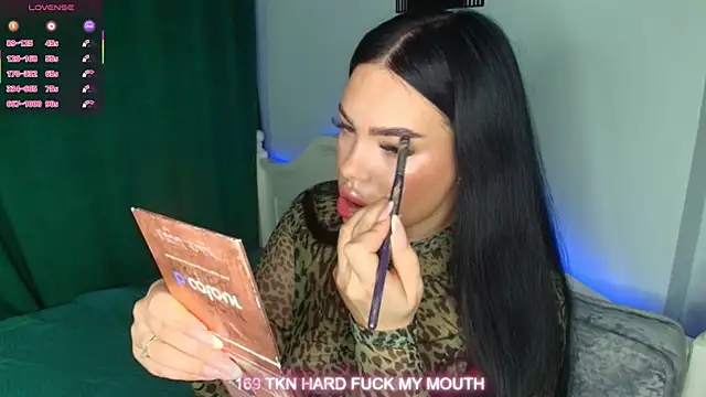 Snapshot of katerine_Monroe chatting on October 1, 2025, 6:08 am katerine Monroe online show from October 1, 2025, 6:08 am