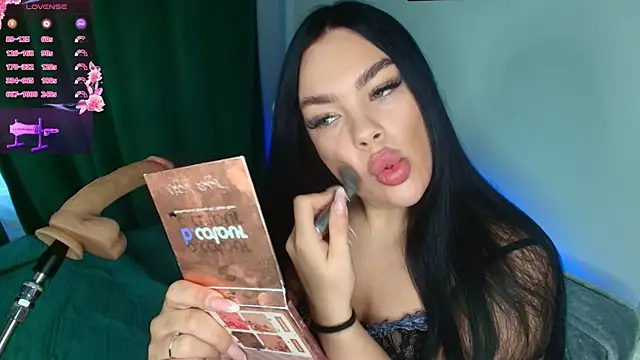 Snapshot of katerine_Monroe chatting on October 4, 2025, 6:33 am katerine Monroe online show from October 4, 2025, 6:33 am